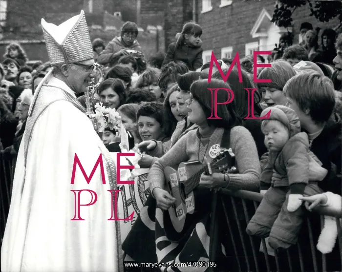: Enthronement of Archbishop of Canterbury, Robert Runcie : Enthronement of Archbishop of Canterbury, Robert Runcie