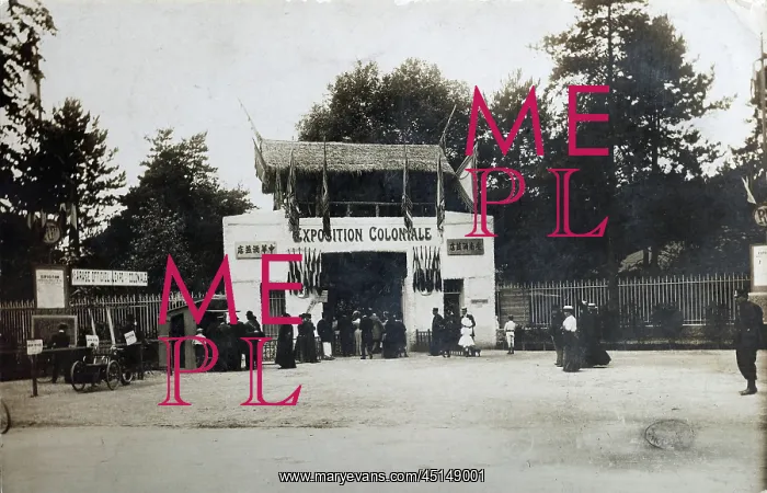 : Entrance, 1907 Colonial Exhibition, Jardin d'Agronomie : Entrance, 1907 Colonial Exhibition, Jardin d'Agronomie