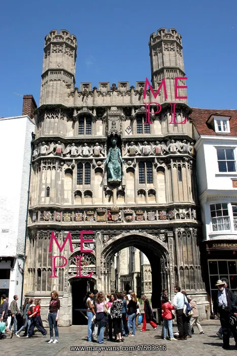: Entrance to Canterbury Cathedral : Entrance to Canterbury Cathedral
