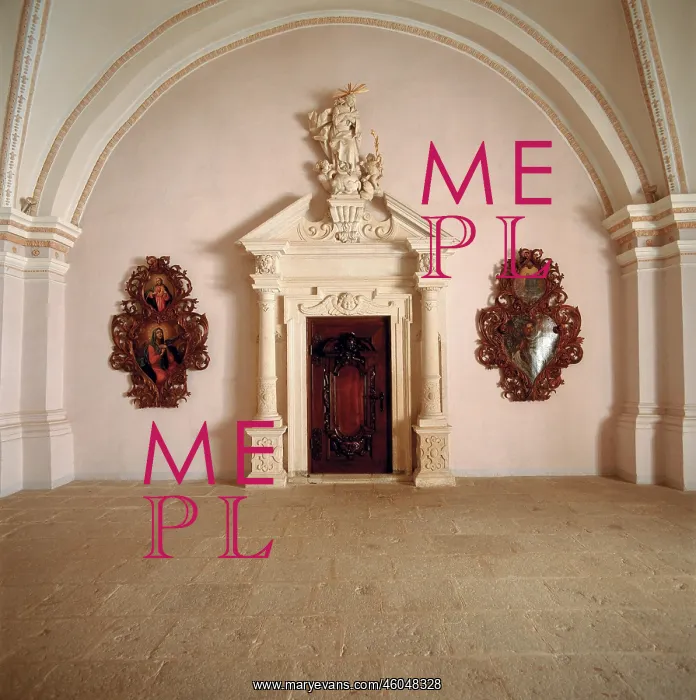 : Entrance of the choir-chapel : Entrance of the choir-chapel