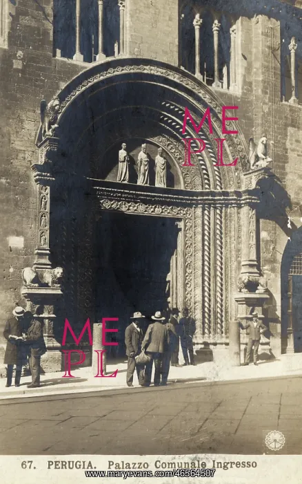 : Entrance to the Communal Palace, Perugia : Entrance to the Communal Palace, Perugia