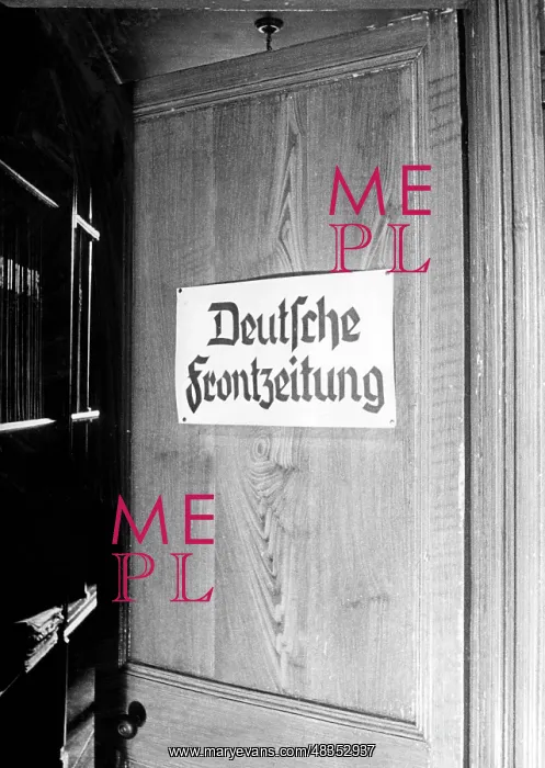 : Entrance to the editorial staff of the Deutsche : Entrance to the editorial staff of the Deutsche