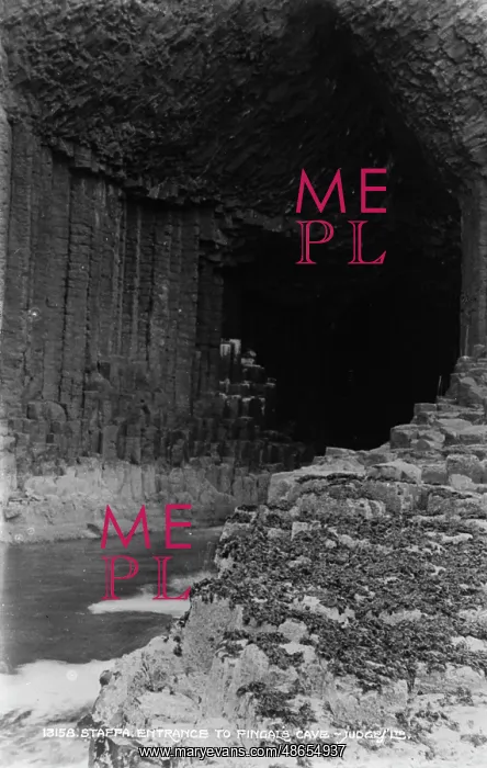 : Entrance to Fingal's Cave : Entrance to Fingal's Cave