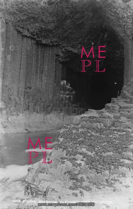 : Entrance to Fingal's Cave : Entrance to Fingal's Cave