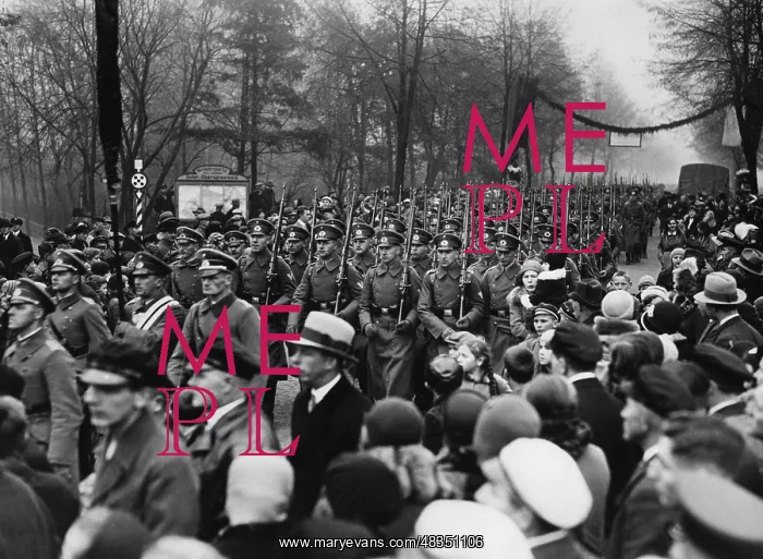 : Entry of the Infantry Battalion in Luebben, 1935 : Entry of the Infantry Battalion in Luebben, 1935