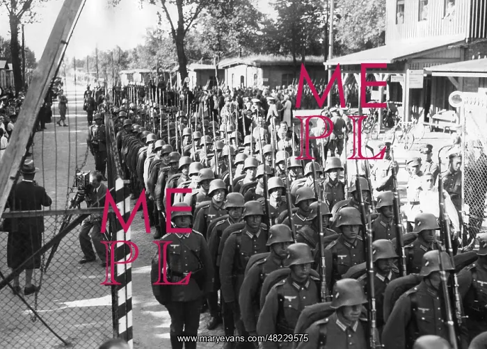 : Entry of the Infantry Regiment Doberitz in Neustrelitz : Entry of the Infantry Regiment Doberitz in Neustrelitz