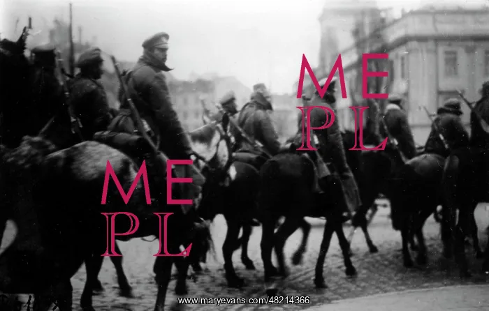 : Entry of Russian cavalry in Lviv, 1914 : Entry of Russian cavalry in Lviv, 1914