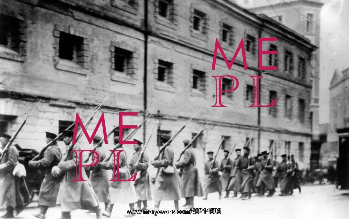 : Entry of russian infantry in Lemberg, 1914 : Entry of russian infantry in Lemberg, 1914
