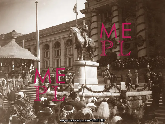 : Equestrian statue of Otto I in Munich, 1911 : Equestrian statue of Otto I in Munich, 1911