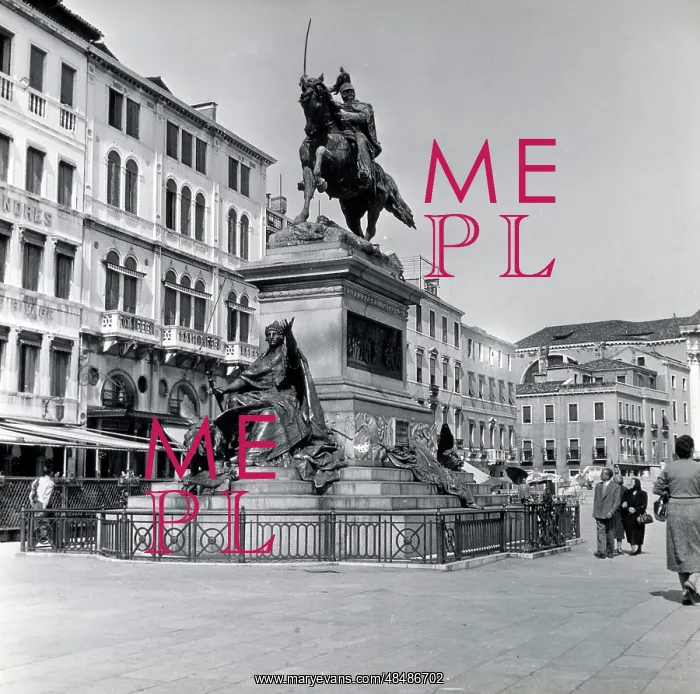  : Equestrian Statue of Vittorio Emanuele II, Venice, Italy