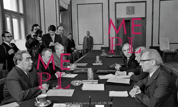 : Erich Honecker visits Moscow : Erich Honecker visits Moscow