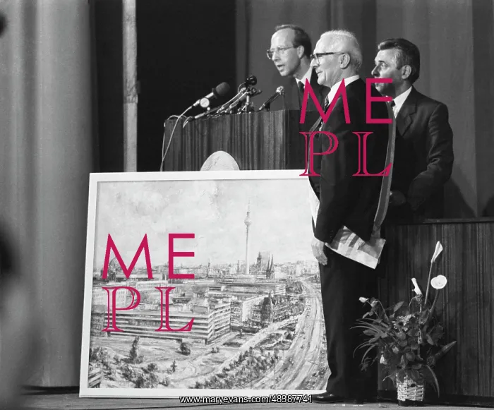 : Erich Honecker visits USSR : Erich Honecker visits USSR