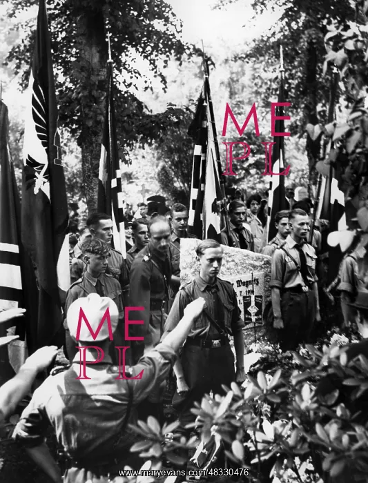 : Erich Jahn at the tombstone inauguration of : Erich Jahn at the tombstone inauguration of