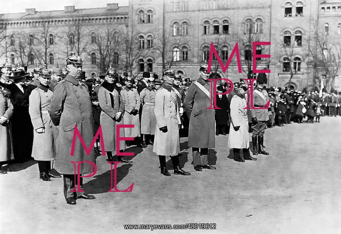 : Erich Ludendorff at the dissolution of the Main Military Aca : Erich Ludendorff at the dissolution of the Main Military Aca