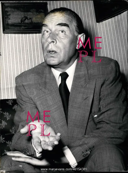 : Erich Maria Remarque, writer, in Munich : Erich Maria Remarque, writer, in Munich
