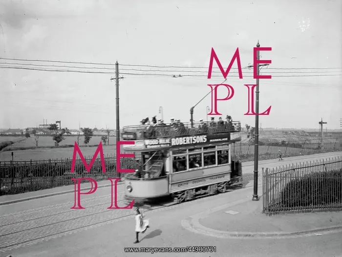 : Erith Council Tram in Lower Road, Erith : Erith Council Tram in Lower Road, Erith