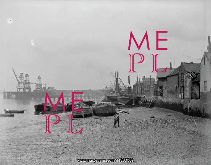 : Erith Riverside Foreshore : Erith Riverside Foreshore