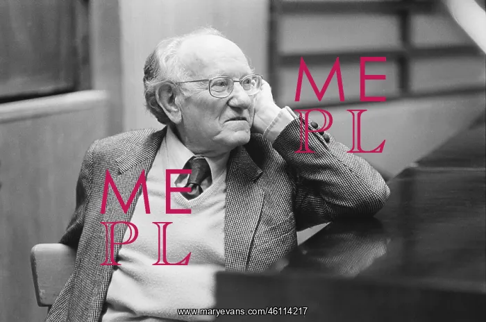 : Ernest Dichter : Ernest Dichter