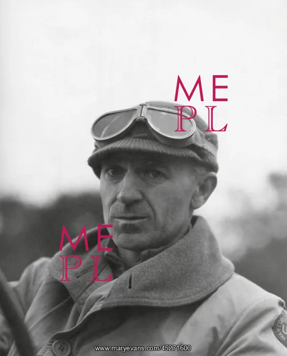 : Ernie Pyle, war correspondent, while reporting : Ernie Pyle, war correspondent, while reporting