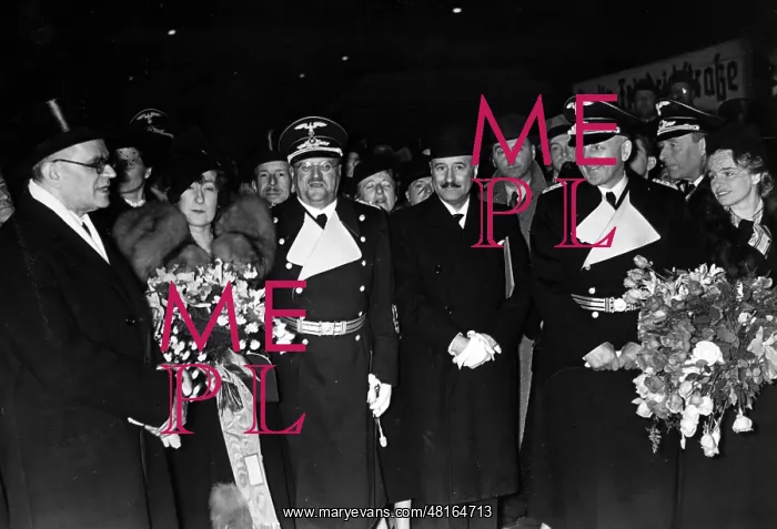 : Ernst Freiherr V Weizsaecker : Ernst Freiherr V Weizsaecker