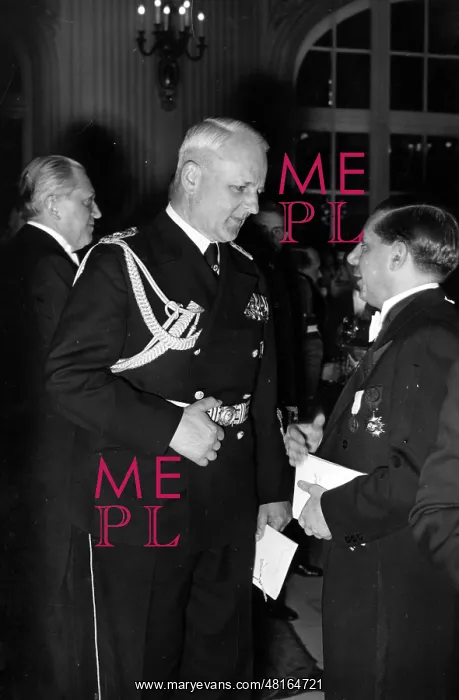 : Ernst Freiherr V Weizsaecker : Ernst Freiherr V Weizsaecker