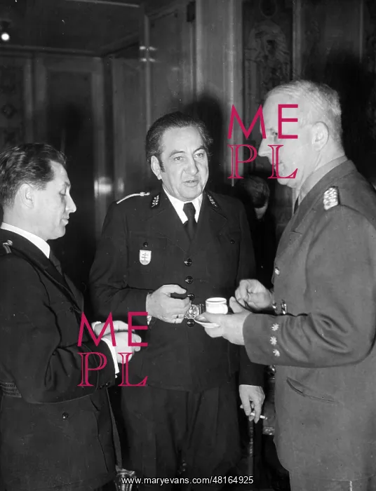 : Ernst Freiherr V Weizsaecker : Ernst Freiherr V Weizsaecker