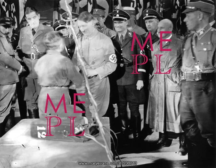 : Ernst Hanfstaengl, Adolf Hitler and others, 1933 : Ernst Hanfstaengl, Adolf Hitler and others, 1933