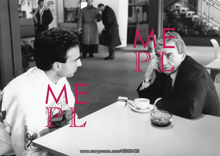 : Ernst Happel (left) in conversation with Hans : Ernst Happel (left) in conversation with Hans