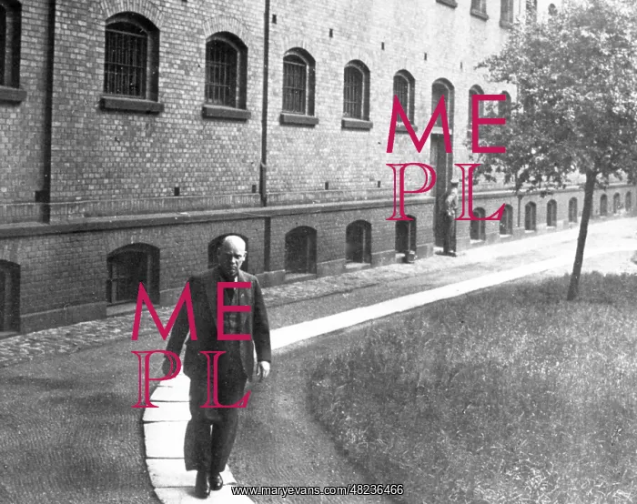 : Ernst Thaelmann in prison, 1934 : Ernst Thaelmann in prison, 1934