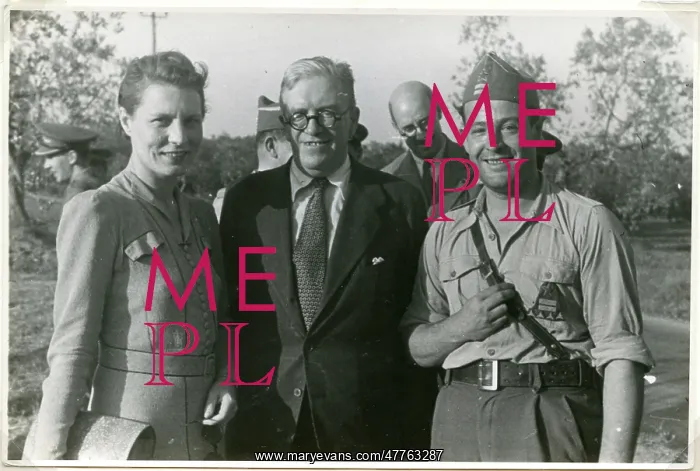 : E.Summerskill, Del Vayo, E.Lister (left to right) : E.Summerskill, Del Vayo, E.Lister (left to right)