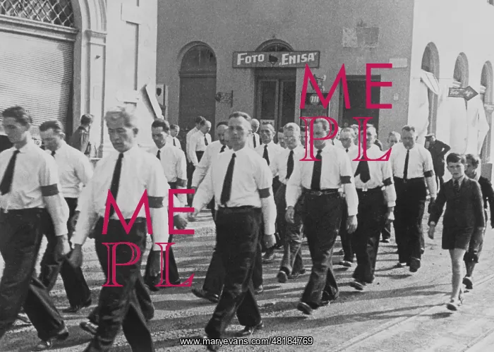 : Ethnic Germans march in Sarajevo, 1941 : Ethnic Germans march in Sarajevo, 1941