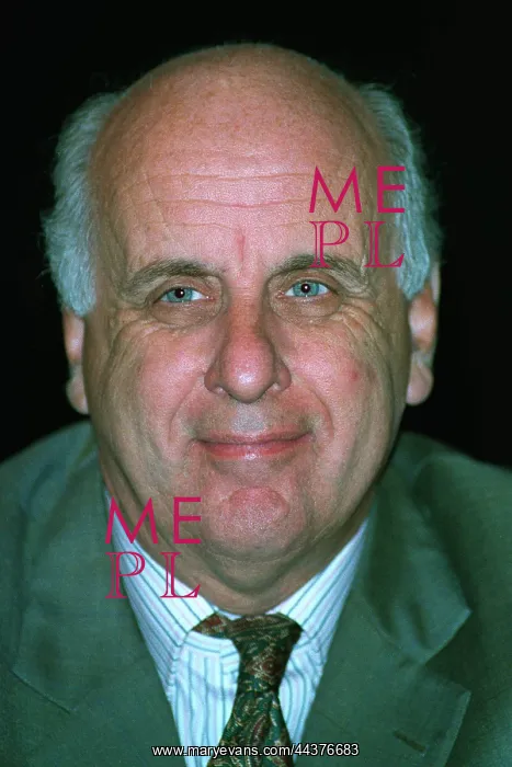 : Etienne Davignon