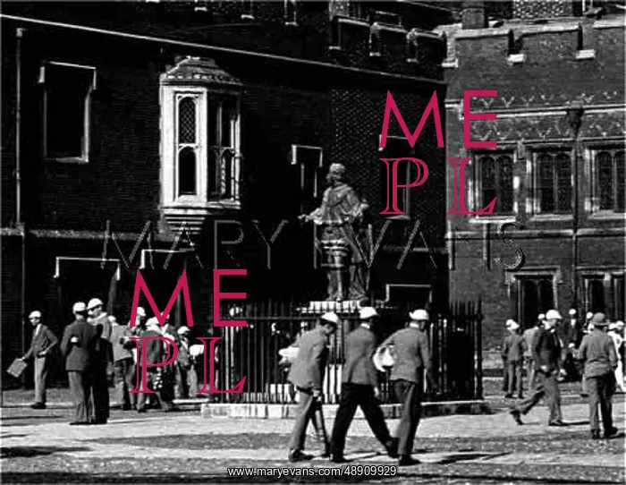 : ETON QUADRANGLE : ETON QUADRANGLE