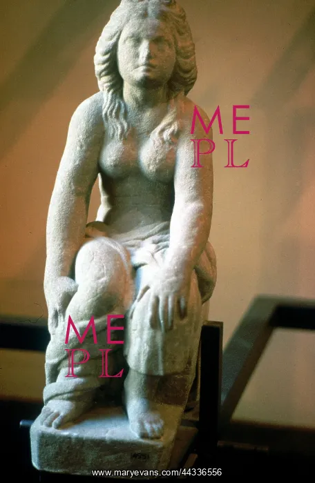  : Etruscan standstone statuette of a