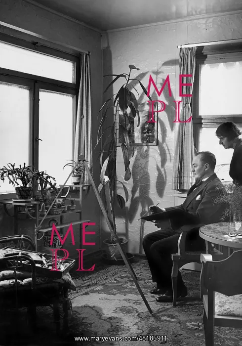: Eugen Rex. The actor Eugen Rex paints in his home : Eugen Rex. The actor Eugen Rex paints in his home