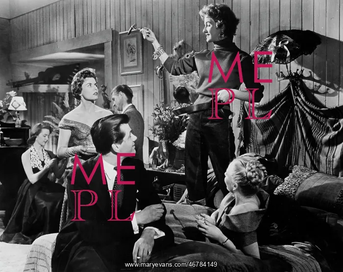 : Eunice Gayson - celebrity - entertainment : Eunice Gayson - celebrity - entertainment