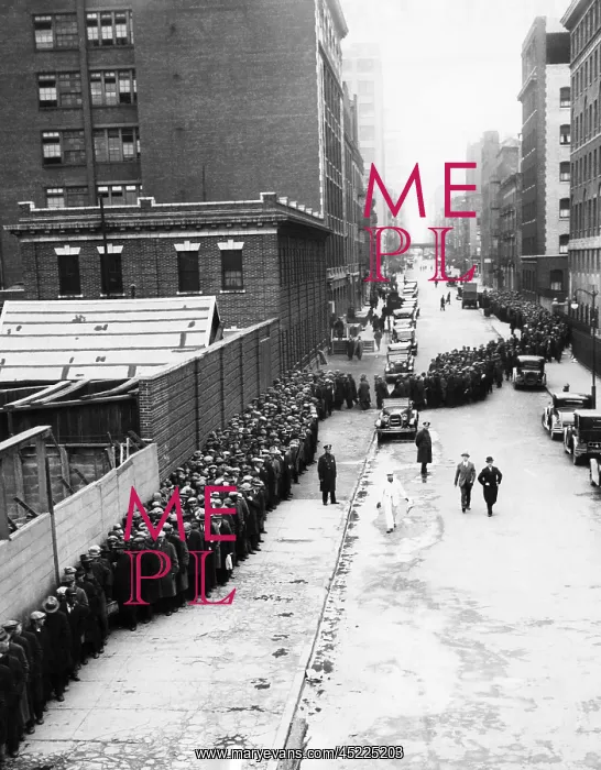 : EV1807 - Men on a bread line at the Municipal ? : EV1807 - Men on a bread line at the Municipal ?