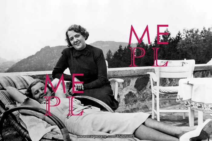 : Eva Braun, girlfriend of Adolf Hitler and ? : Eva Braun, girlfriend of Adolf Hitler and ?