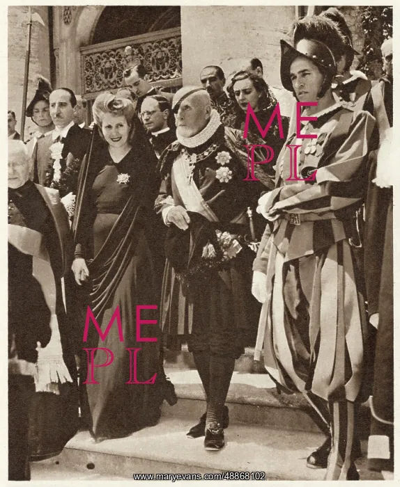 : Eva Peron 1947 Rainbow Tour - visiting the Vatican : Eva Peron 1947 Rainbow Tour - visiting the Vatican