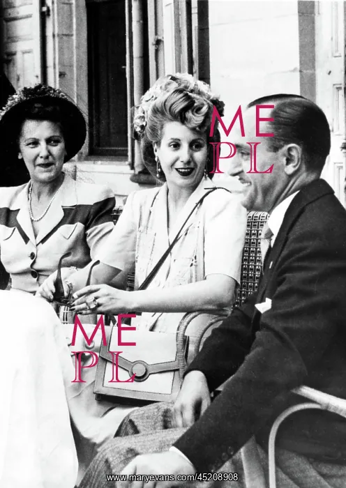 : EVA PERON chats with Benito Pedro Llambi, ? : EVA PERON chats with Benito Pedro Llambi, ?
