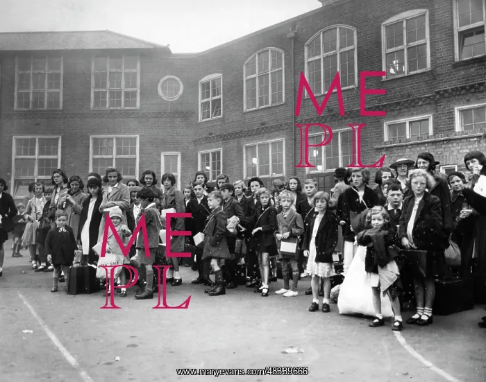 : Evacuation exercise at a London school, 1939 : Evacuation exercise at a London school, 1939