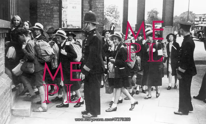  : EVACUEES AT CATFORD