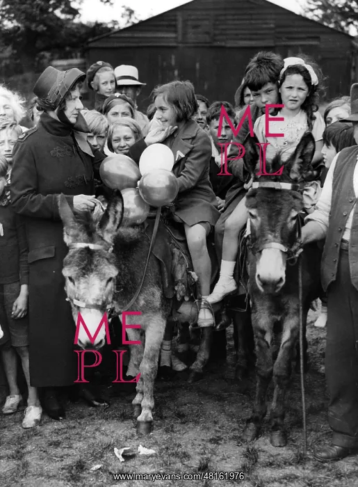 : Evangeline Booth : Evangeline Booth
