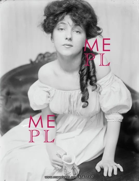 : Evelyn Nesbit about 1900 at a time when she was brought to t : Evelyn Nesbit about 1900 at a time when she was brought to t