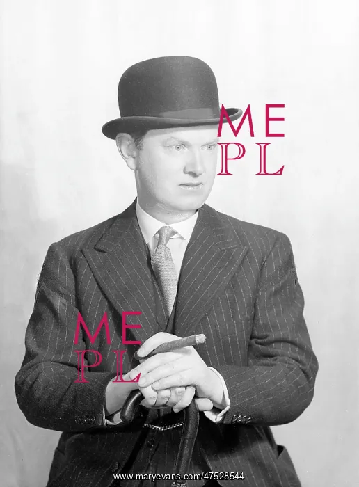  : Evelyn Waugh
