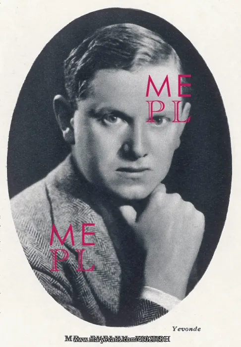 : Evelyn Waugh by Madame Yevonde : Evelyn Waugh by Madame Yevonde