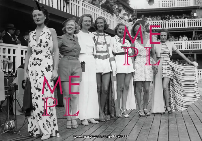 : An event at the Piscine Molitor (a : An event at the Piscine Molitor (a