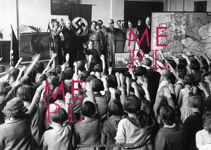 : Event against the Treaty of Versailles at a school in Be : Event against the Treaty of Versailles at a school in Be