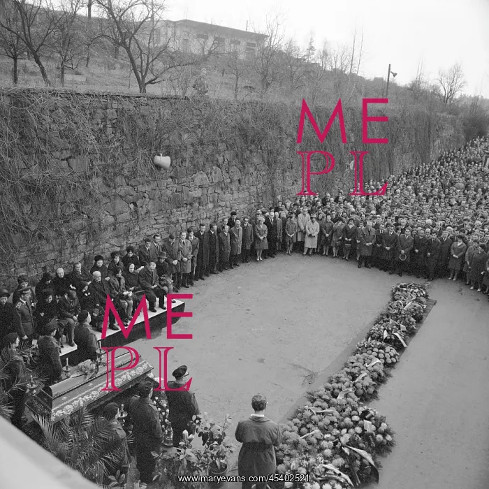 : Evzen Plocek - funeral - self-immolation : Evzen Plocek - funeral - self-immolation