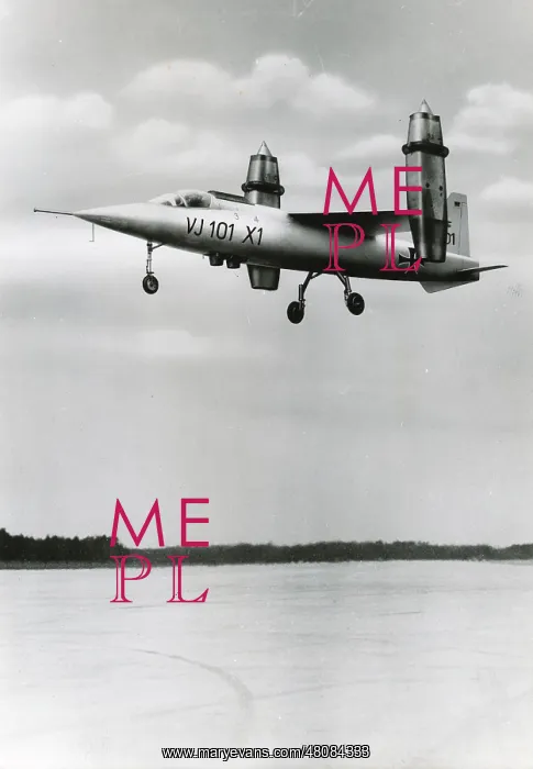 : EWR VJ101C X1 hovering : EWR VJ101C X1 hovering